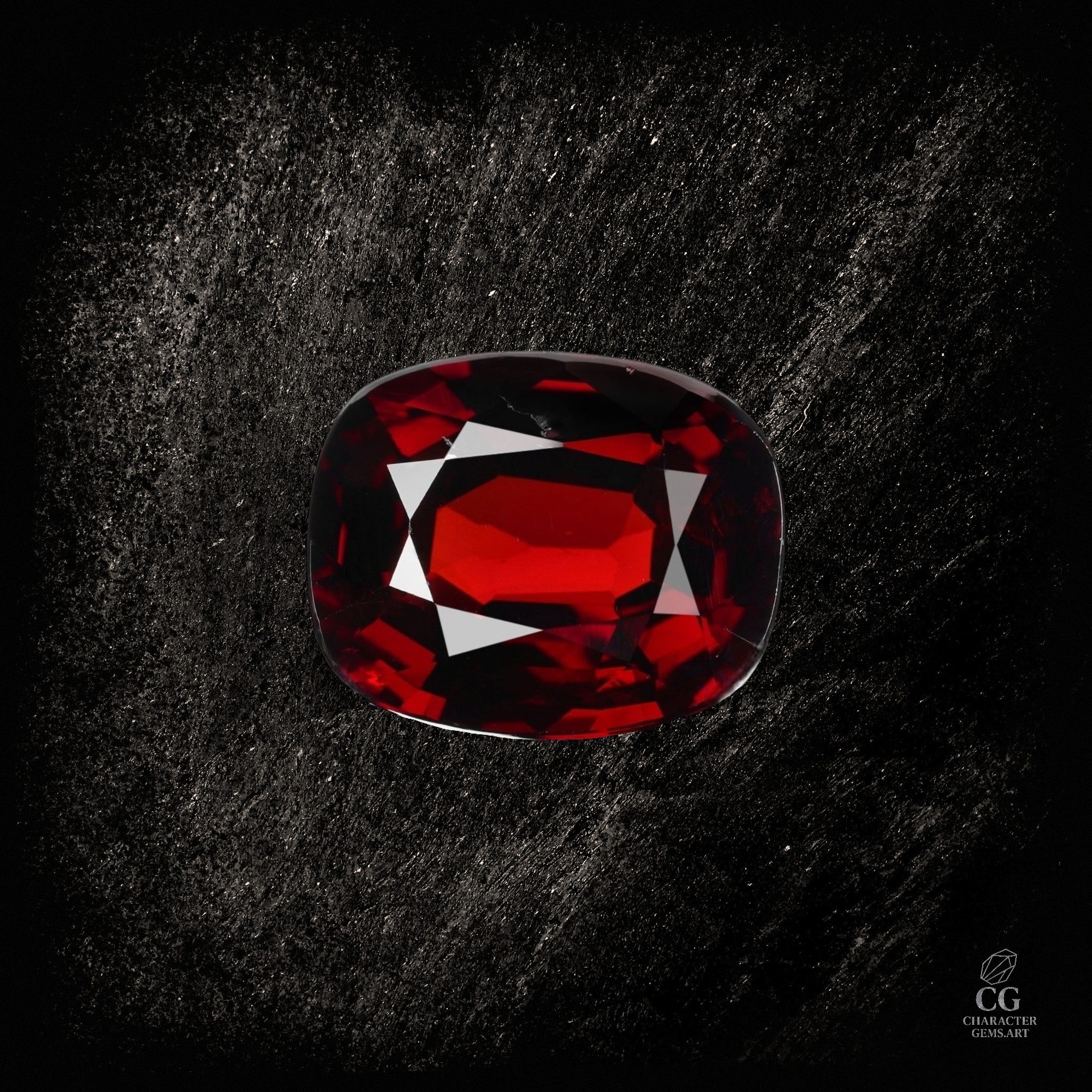 Heller Imperial Crimson Spinell von Character Gemstones, 3,85 Karat, mit funkelndem, tiefrotem Edelstein auf schwarzem Hintergrund