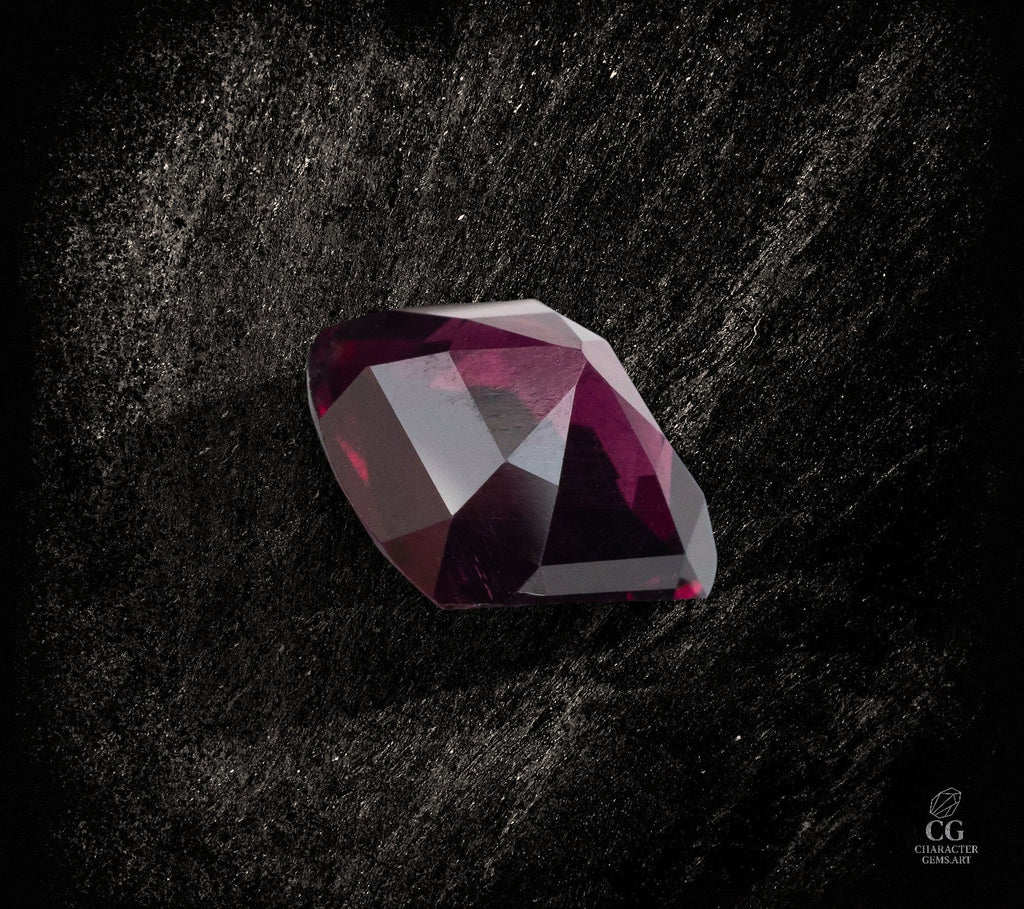 Crimson Nocturne - Character - Gems.art