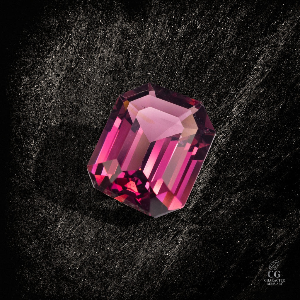 Imperial Crimson Vault - Character - Gems.art