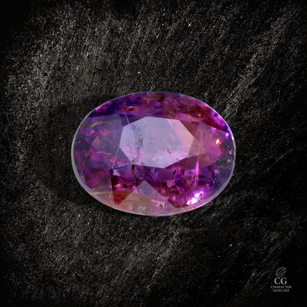 Unbehandelter pinker Saphir mit einzigartigem Jardin, rough Jewelry design, Ausnahme-Edelstein