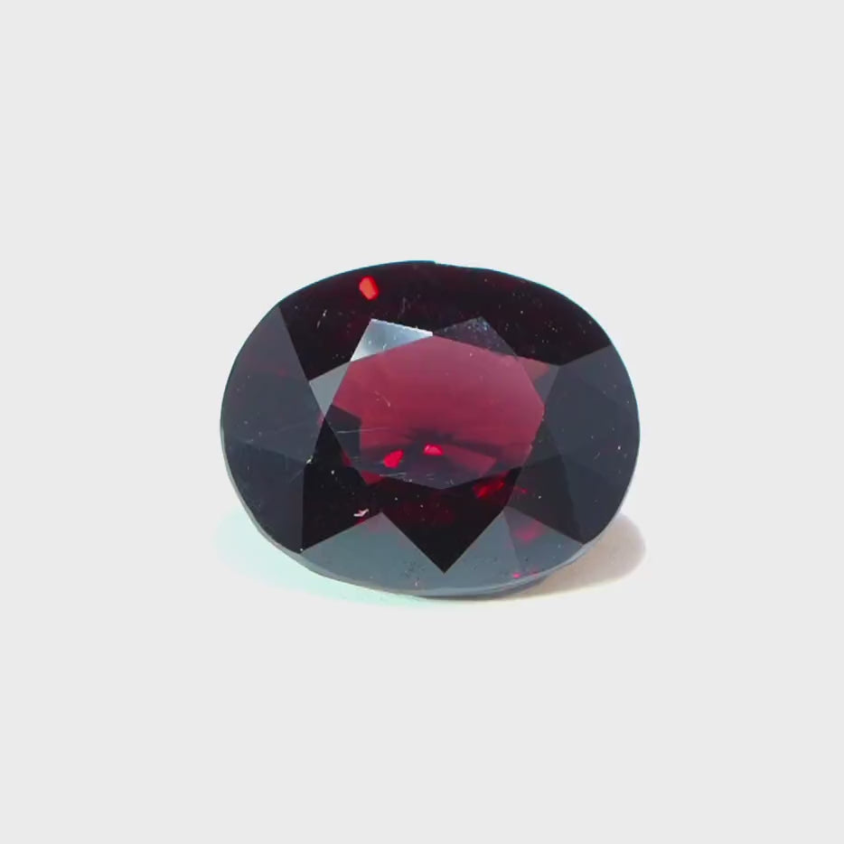 Spinell highend, Vietnam, Lotus Gold, 5.07ct, Red