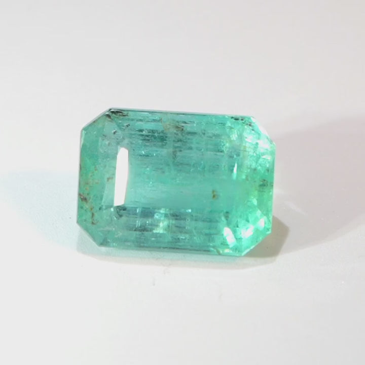 Smaragd, minor oil, Nigeria, 5.63ct