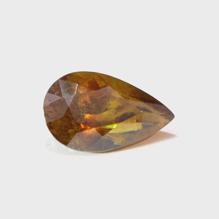 Sphen, color change, 3.06ct, Lotus Gold certified
