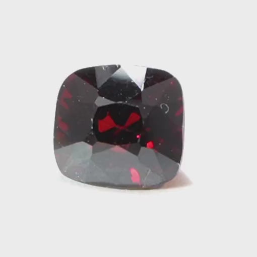 Spinell deep red, mystic, 1.69ct