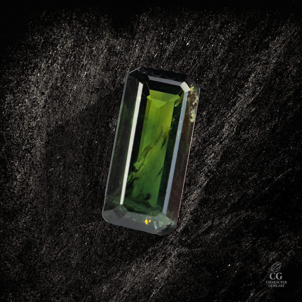 Verdant Column - Character - Gems.art